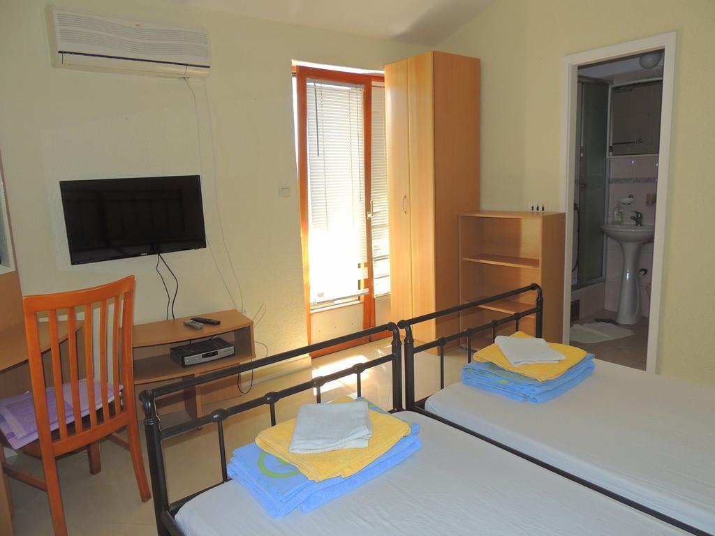 Rooms Villa Desa بودفا المظهر الخارجي الصورة