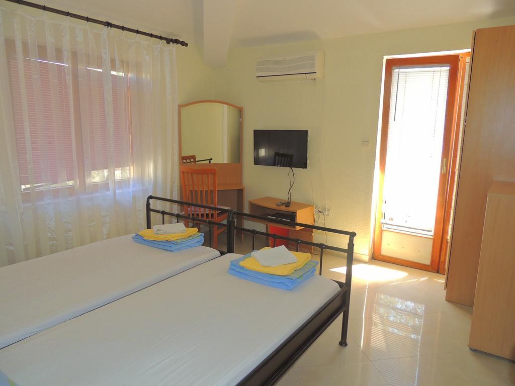 Rooms Villa Desa بودفا المظهر الخارجي الصورة
